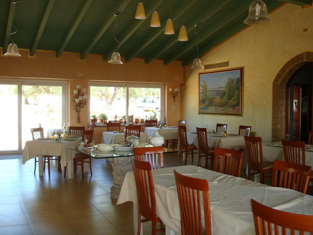 Country Resort Capo Nieddu 圣卡塔林纳 外观 照片
