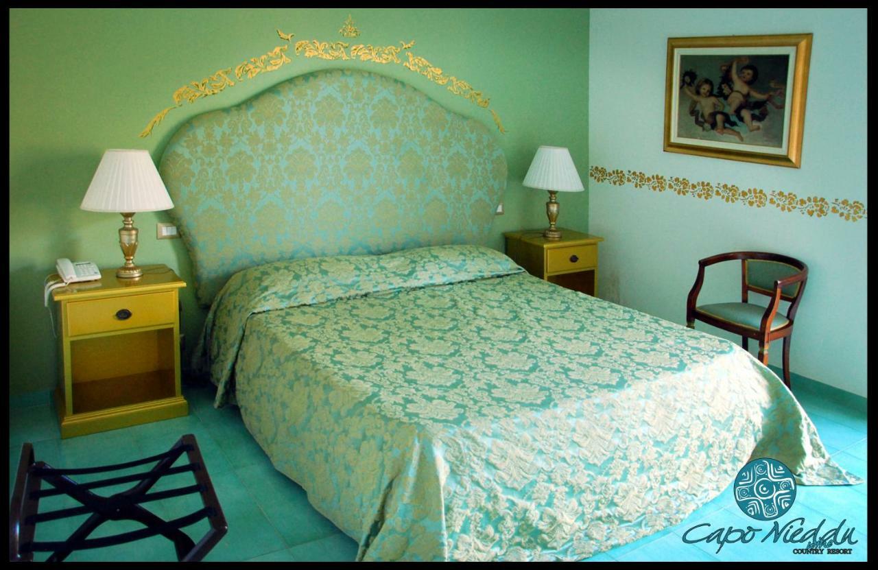 Country Resort Capo Nieddu 圣卡塔林纳 外观 照片
