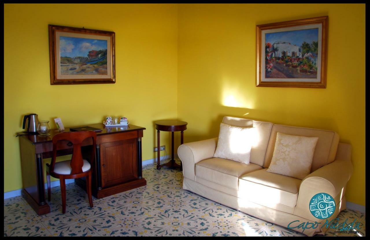Country Resort Capo Nieddu 圣卡塔林纳 外观 照片