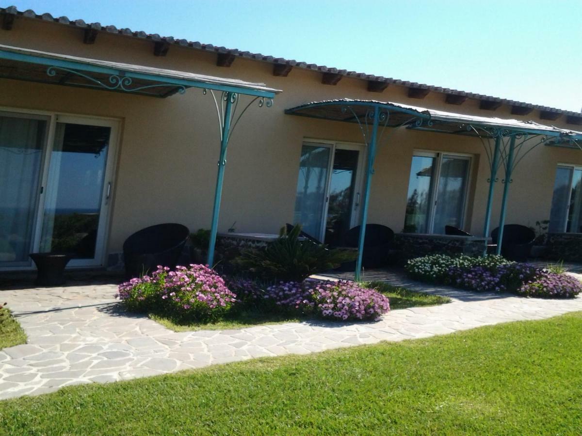 Country Resort Capo Nieddu 圣卡塔林纳 外观 照片