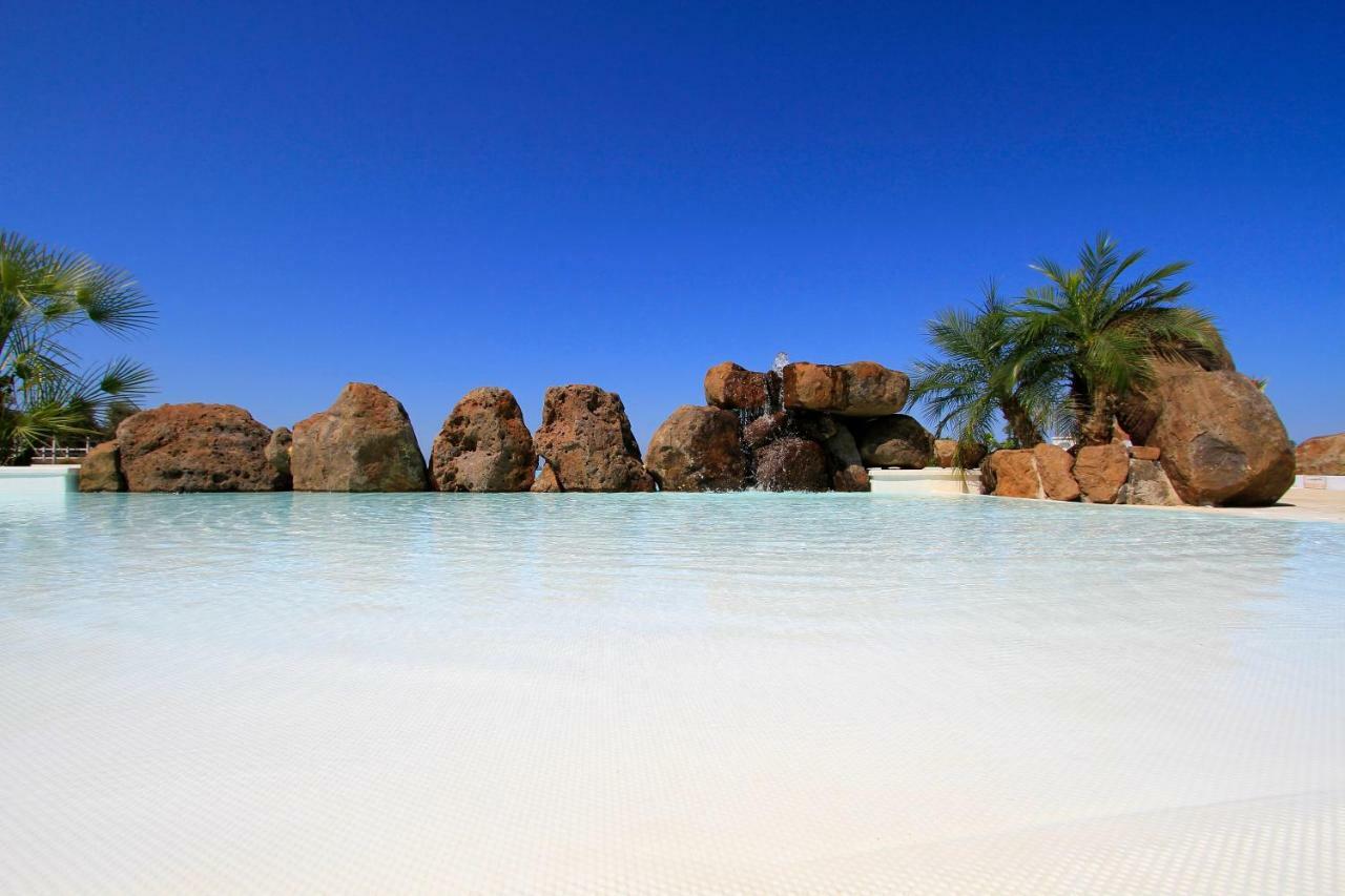 Country Resort Capo Nieddu 圣卡塔林纳 外观 照片